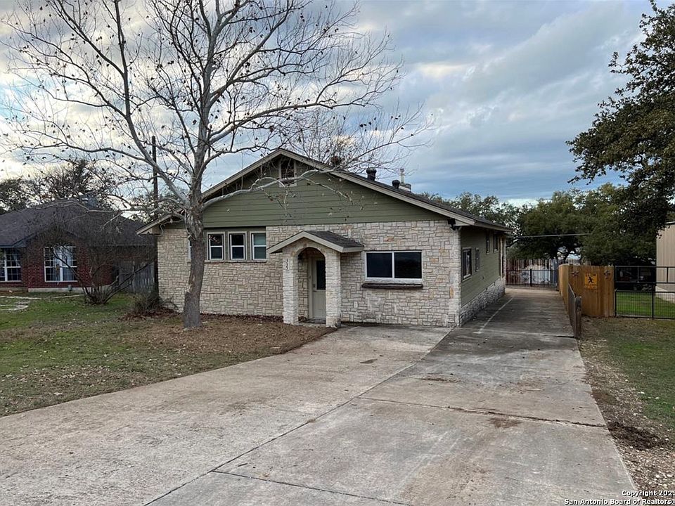 1st image of 335 Cindy Dr