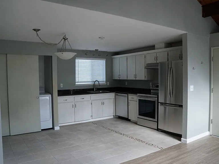 16425 NE 91st St #9 — Photo 3