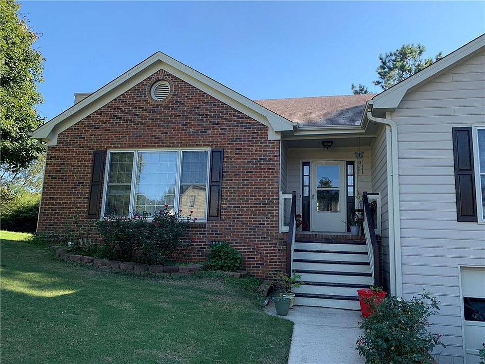 1st image of 3910 Paulownia Dr