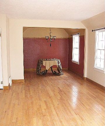 family room to dining room