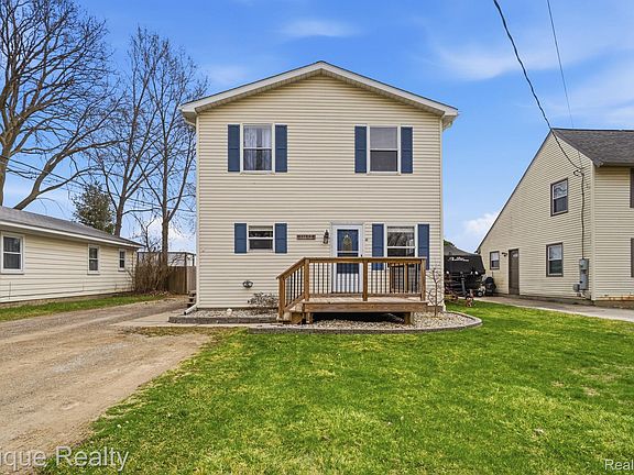 2nd image of 11605 Elmdale Rd