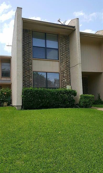 1st image of 431 Valley Park Dr