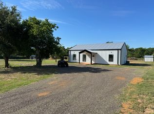 141 Young Rd, Smithville, TX 78957