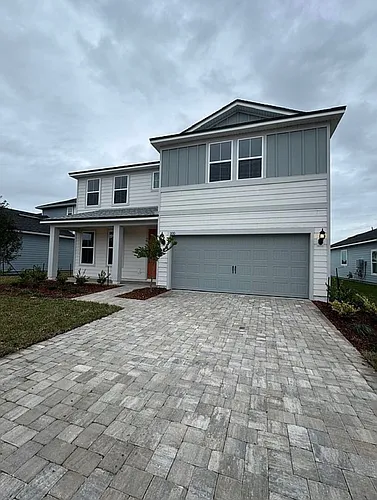 100 Salazar St Photo 1