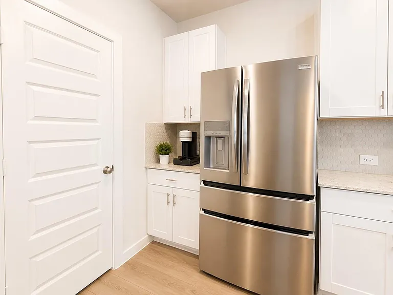 624 Pelican Dr — Photo 12