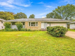 5230 Oconnell Dr, Mounds View, MN 55112