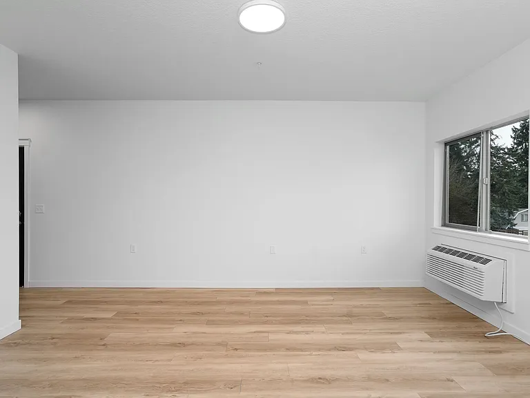 Riddell Rd Apartments — Photo 16