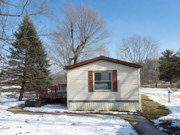 500 Ln 100 Lake Charles E, Angola, IN 46703