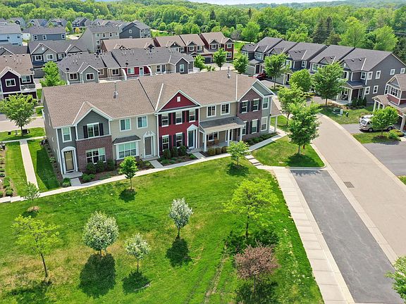 3rd image of 6912 Crosby Ct
