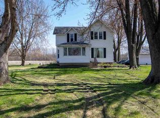 N2398 Rock River Rd, Fort Atkinson, WI 53538