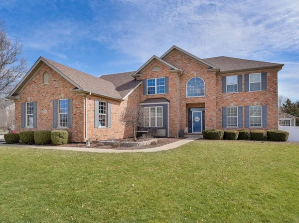 556 Poplar Dr, Yorkville, IL 60560