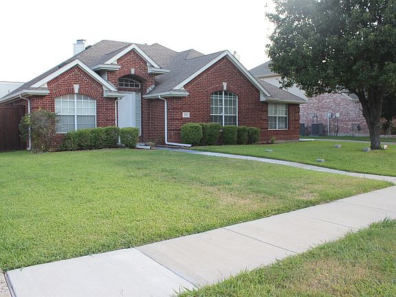 2nd image of 114 Briar Oak Dr