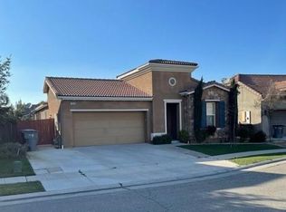 10555 N Recreation Ave, Fresno, CA