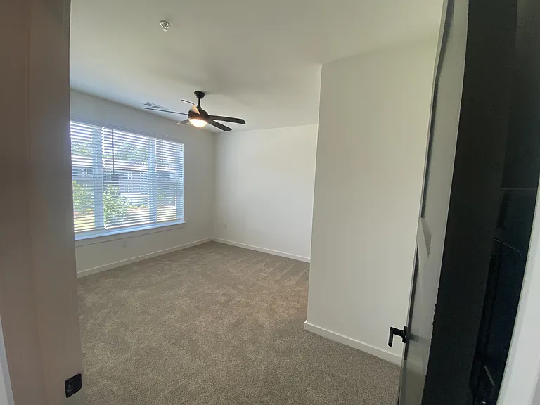 The Wren Apartments — Photo 103