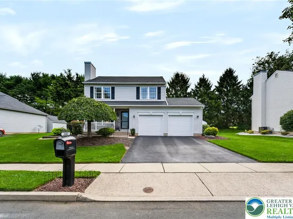 2603 Fieldview Dr, Macungie, PA 18062