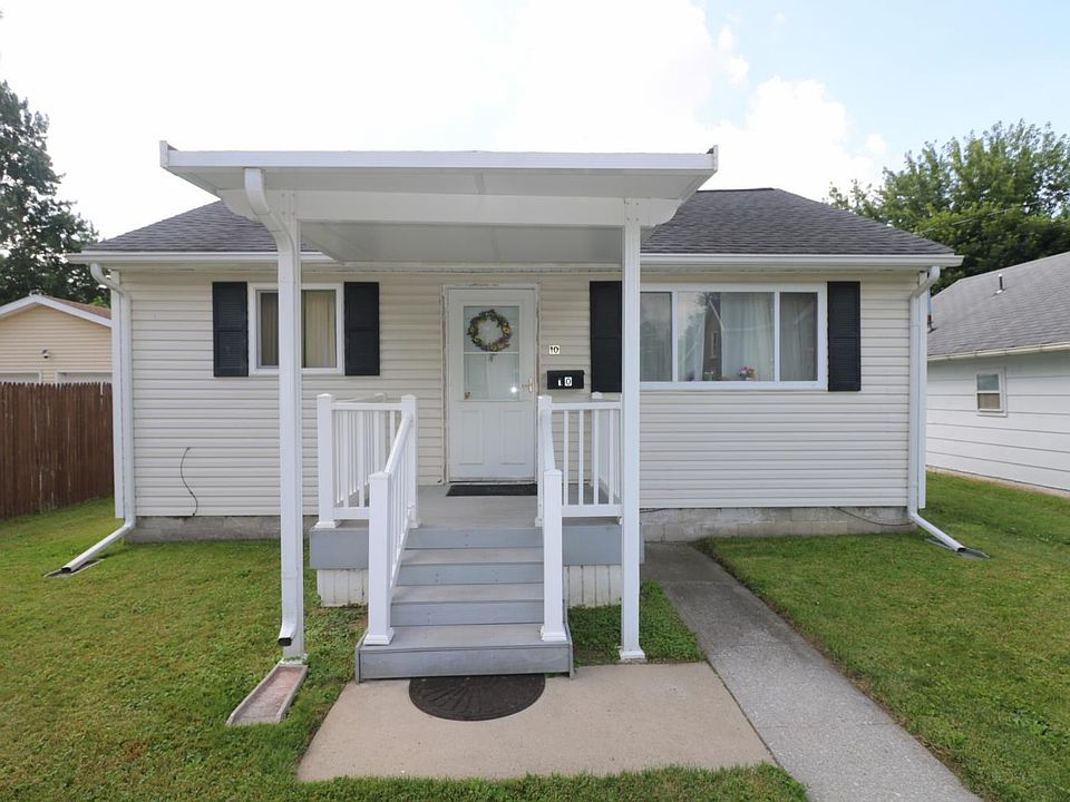 1st image of 10 Rose Ave