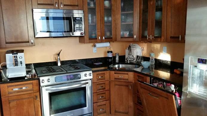 2nd image of 225 Washington St APT 4