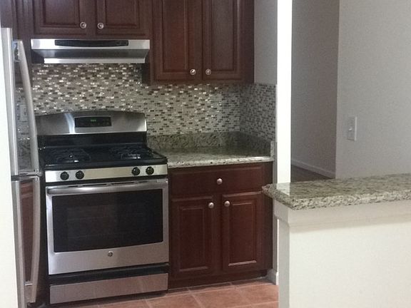 2nd image of 2730 Gunther Ave