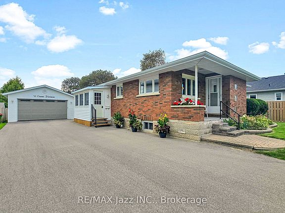 2nd image of 50 Orono Division St