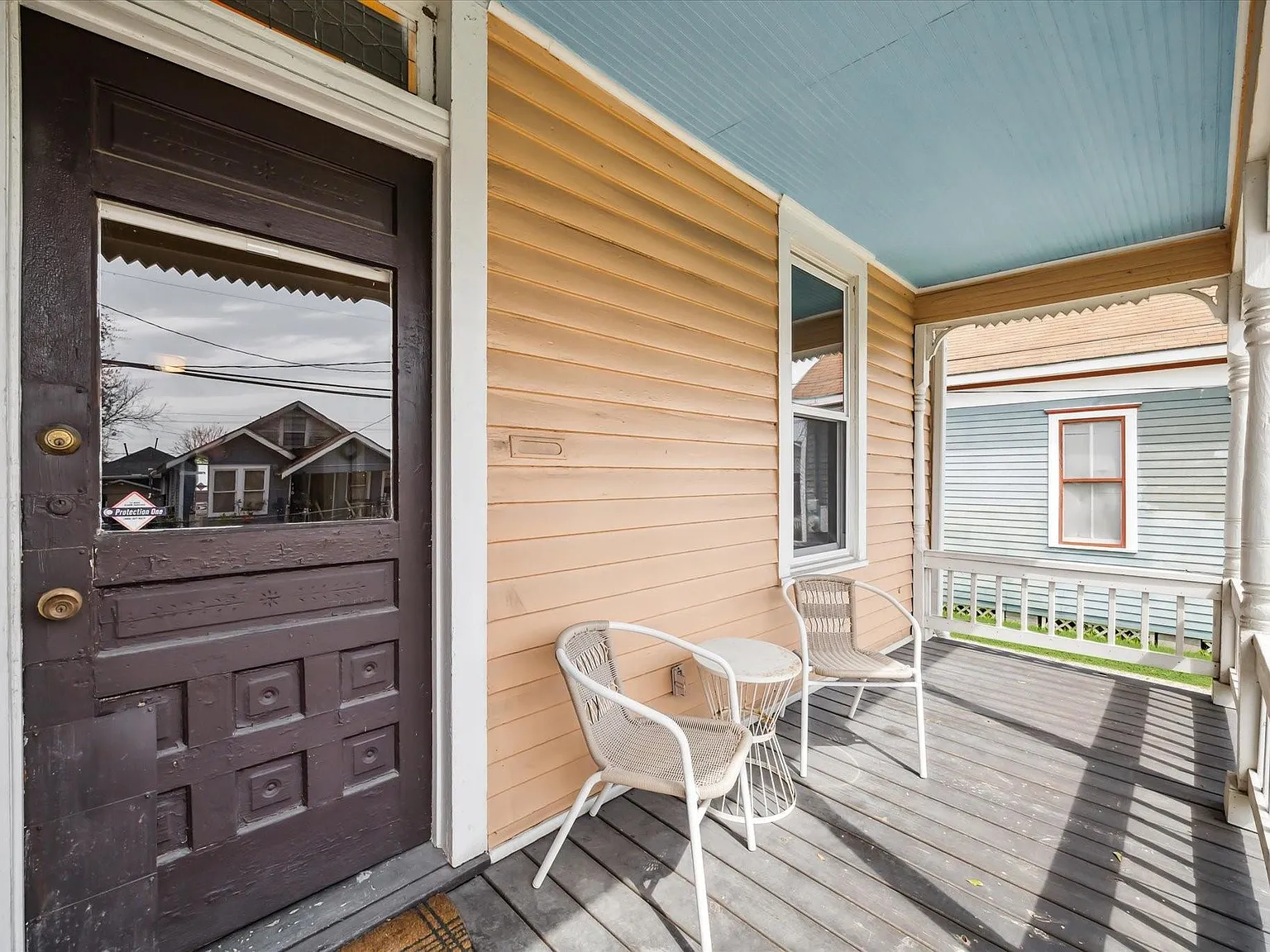 1 bed, 1.0 bath, 690 sqft, $1,800 — Photo 2