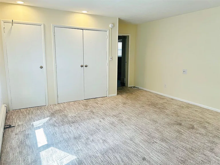 46 Totten Pl — Photo 12