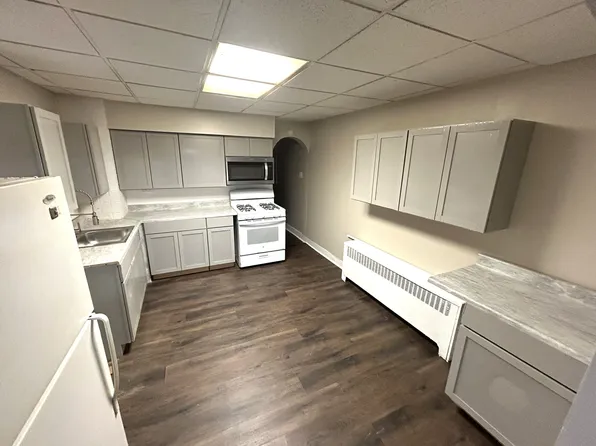 296 Parrish St, Wilkes Barre, PA 18702