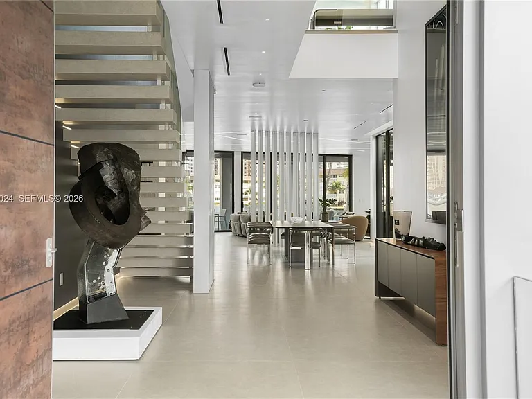 501 Palm Dr — Photo 11