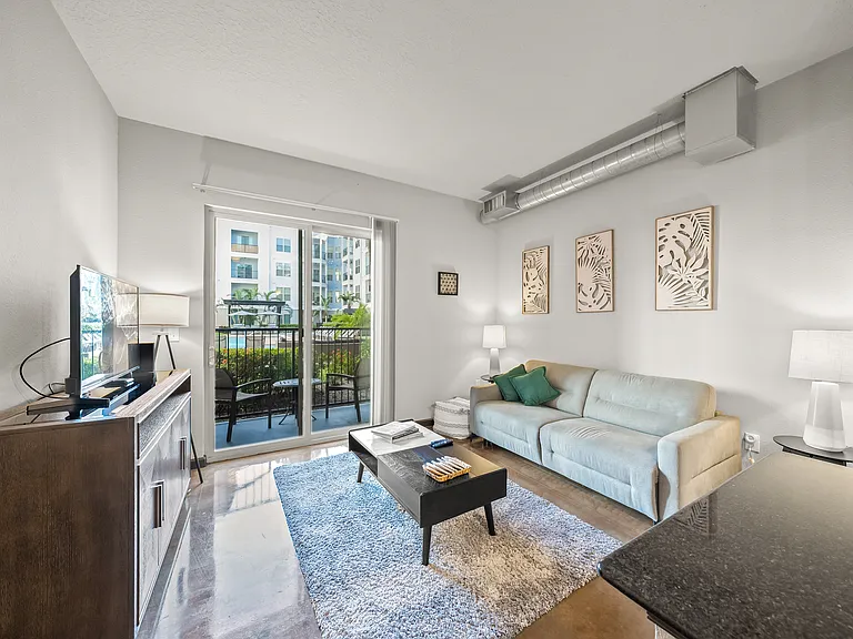 Millennium Westshore — Photo 10