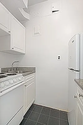 Sold by Barkoff Residential  | media 2