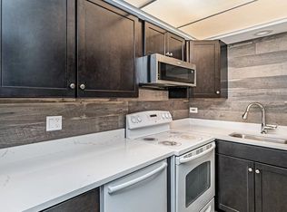 926 Dunlop Ave APT 206, Forest Park, IL 60130