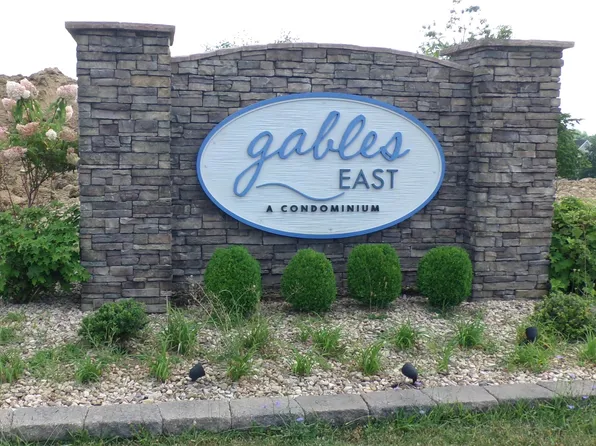 31 Gables East Way APT 102, Fishersville, VA 22939