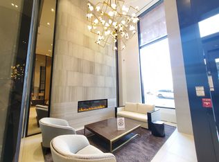 2020 Bathurst St #328, Toronto, ON M5P 2B9