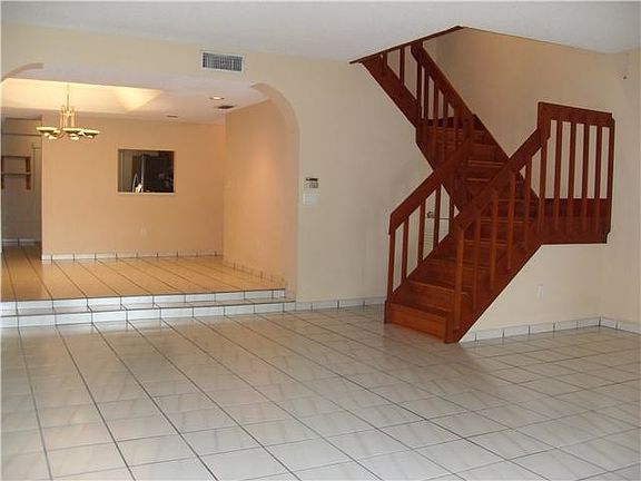 2nd image of 3874 Alcantara Ave