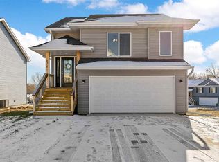 854 Nye Way, Coralville, IA 52241