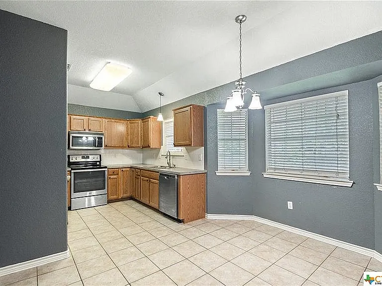 5214 Southern Crossing Dr — Photo 7