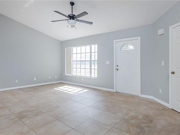 4th image of 1219 SW 25th ST