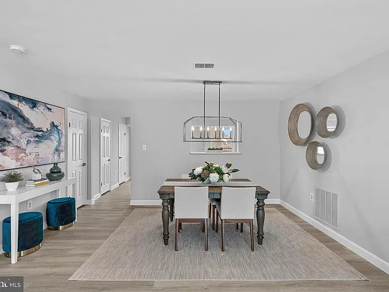 5606 Gresham Ln — Photo 9