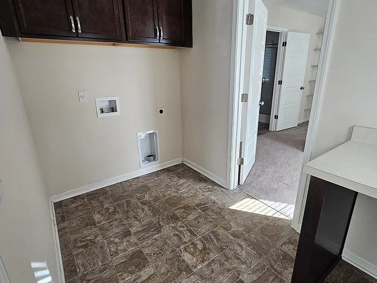 147 McCrady Dr — Photo 13
