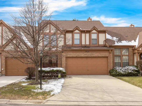 2828 Ashton Ct, Westchester, IL 60154
