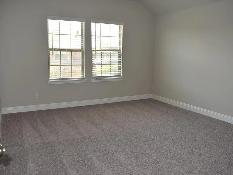 6416 Hermosa Dr — Photo 12