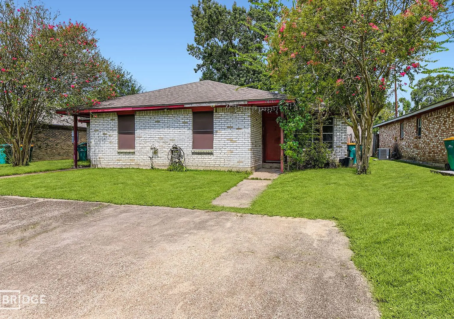 1611 Hazelwood Street Unit A — Photo 1