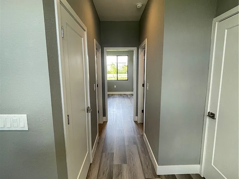 610 Floyd Ave S — Photo 15