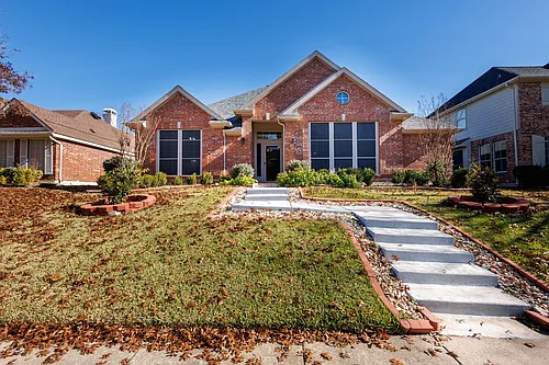 3324 Fallbrook Dr Photo 1