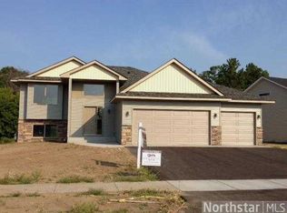 38424 Harder Ave, North Branch, MN 55056