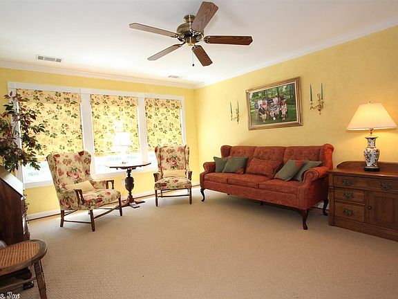 5th image of 36 Silver Meadow Cv