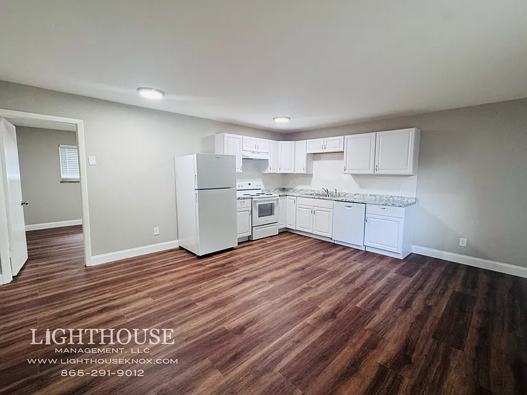 North Hills Apartments — Photo 2