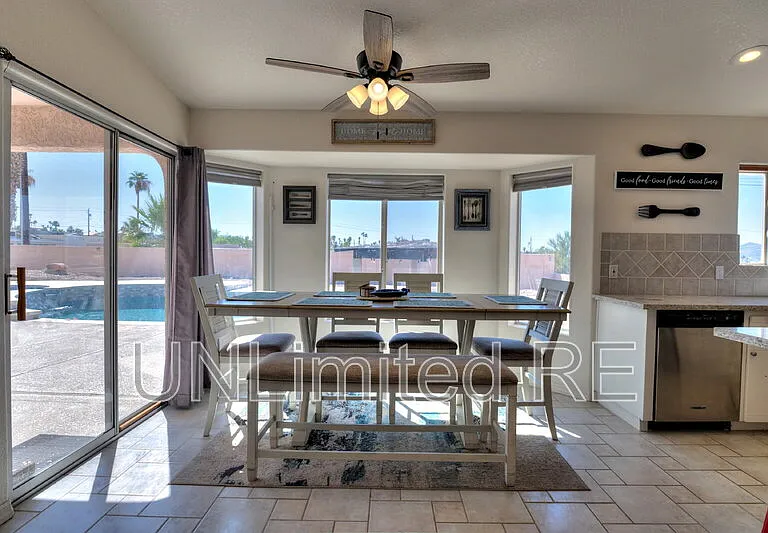 304 Acoma Blvd S — Photo 41