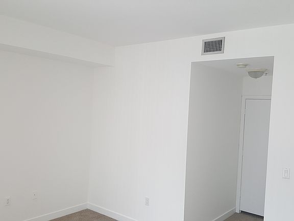 4th image of 1111 SW 1st Ave APT 2624-N
