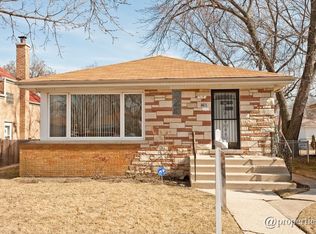 8615 Drake Ave, Skokie, IL 60076