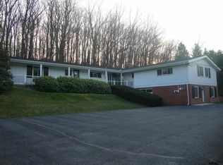 201 W Main St, Windsor, PA 17366